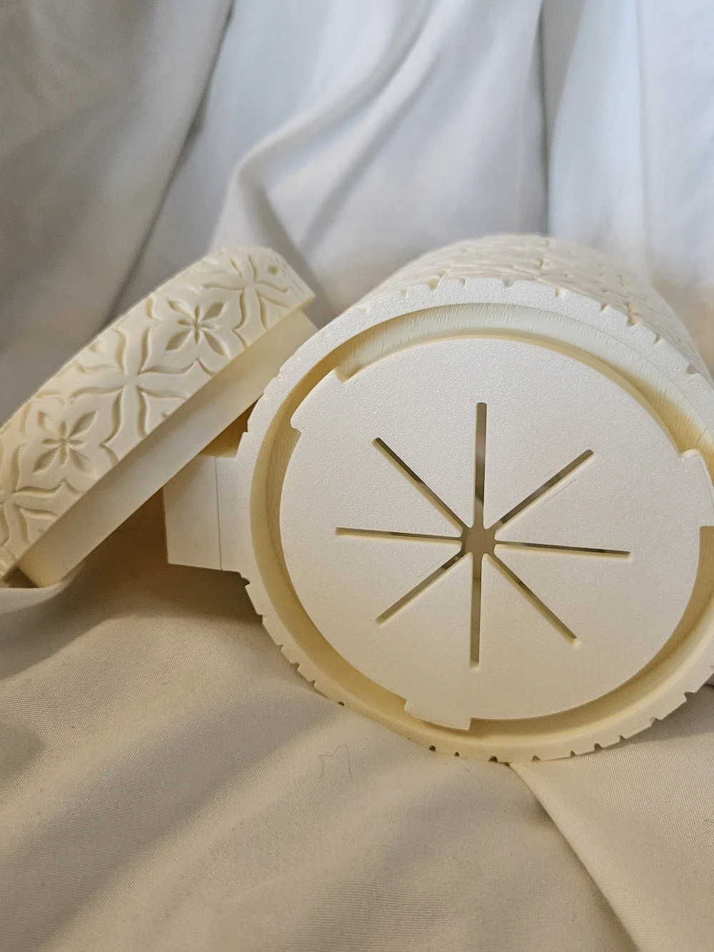Decorative Cream Textured Hanging Planter - Elegant Floral Pattern - 3d Printed